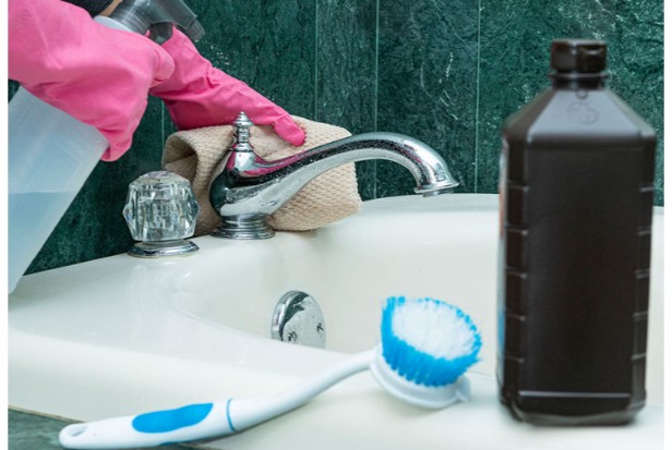 Does Hydrogen Peroxide Expire – Is It Safe to Use?
