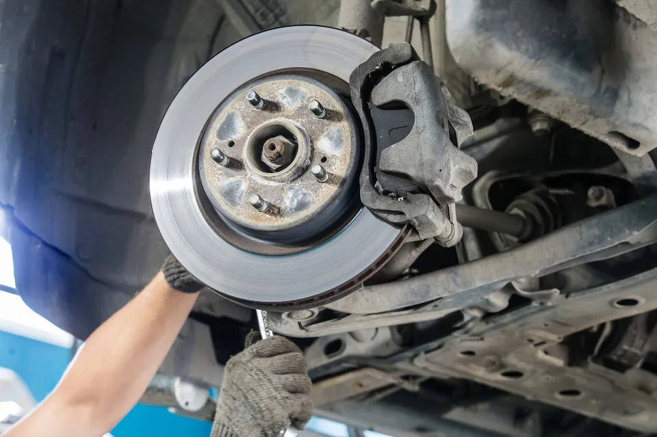 Why My Brakes Squeaking Without Taking Tire Off - How to Solve It